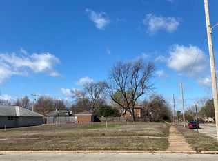 804 S 7th St, Chickasha, OK 73018