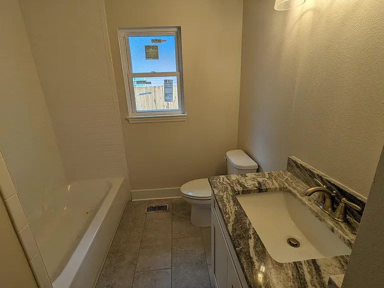 170 W Cherokee St — Photo 21