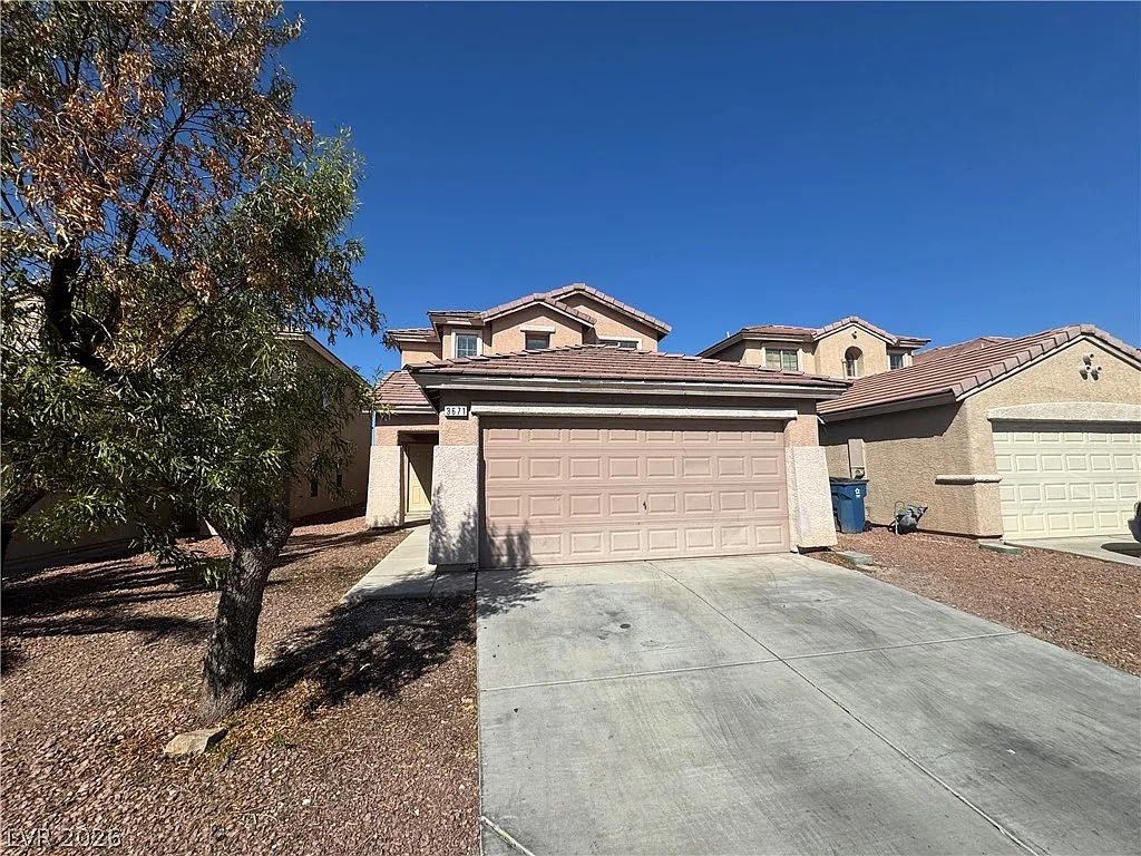 5 bed, 3.0 bath, 1816 sqft, $2,100 — Photo 2