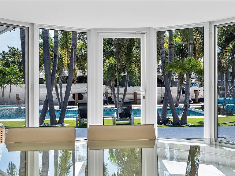 207 Royal Palm Dr — Photo 21