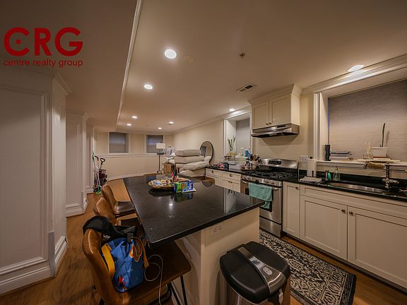 4th image of 1803-1804 Beacon St #B
