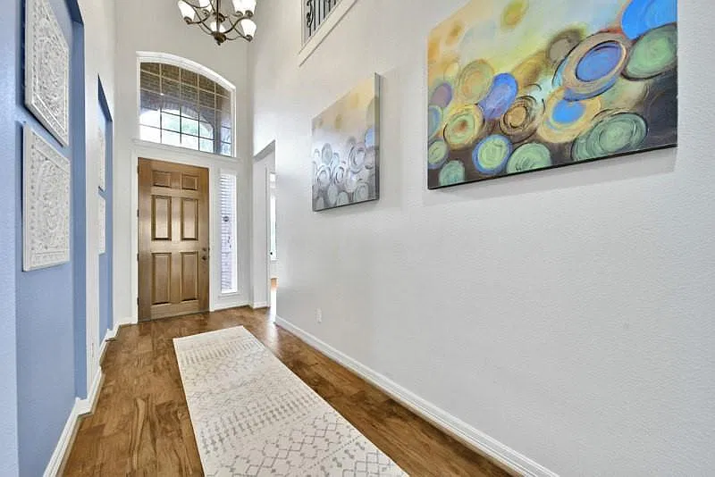 4 bed, 3.5 bath, 3507 sqft, $3,750 — Photo 3