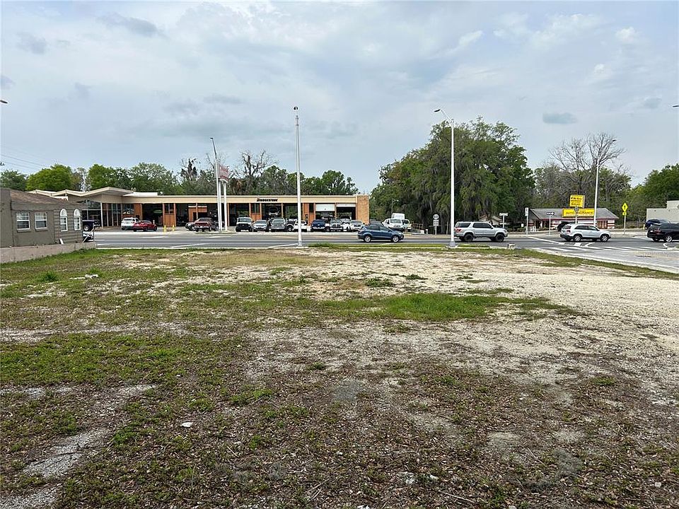 2nd image of 207 S PINE AVENUE LOT 2