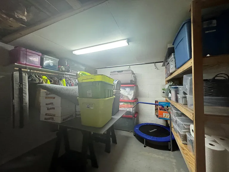 124 Stuart Ave #B — Photo 30