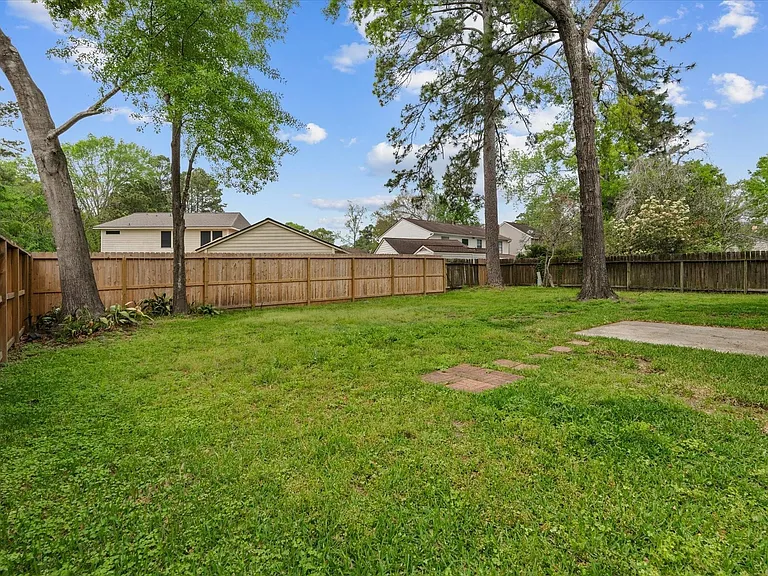 3807 Forest Village Dr — Photo 2
