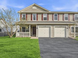 1406 Plantain Dr, Minooka, IL 60447