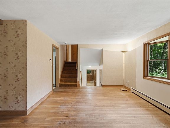 5th image of 9 Keith Rd