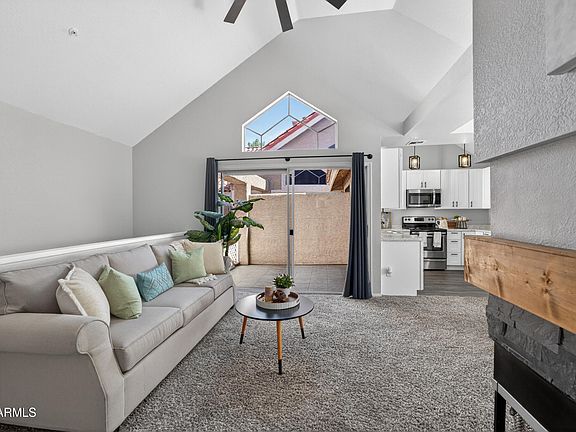 4th image of 1633 E LAKESIDE Drive #25