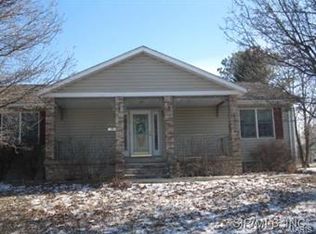 1109 S Abba St, Gillespie, IL 62033