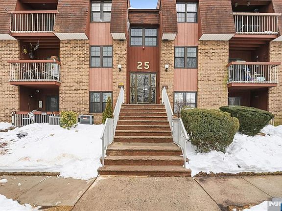 2nd image of 297 Alpine Way