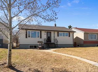 9747 66th Ave NW, Edmonton, AB T6E 0M4