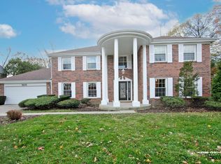 3635 Dauphine Ave, Northbrook, IL 60062