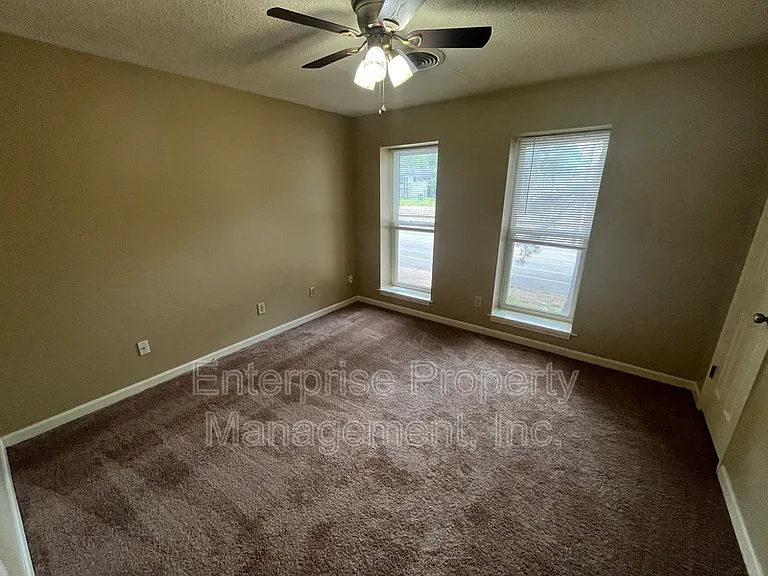 3244 Southern Ave — Photo 13