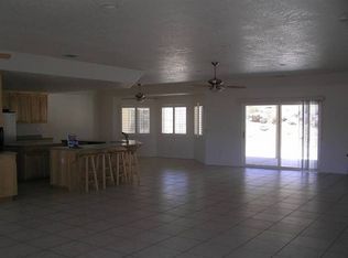 24285 Kansa Rd, Apple Valley, CA 92307