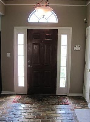 2nd image of 714 Navajo Dr