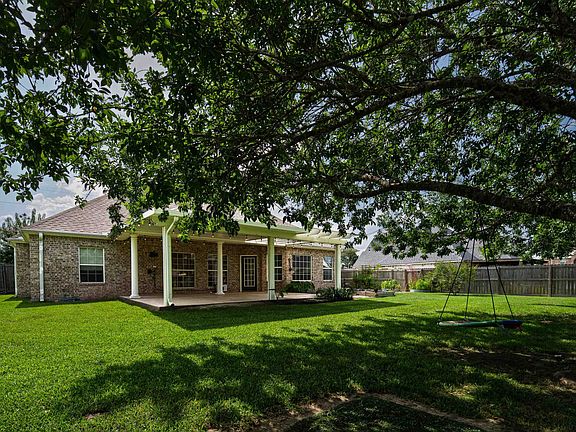 5th image of 296 Hannah Ln