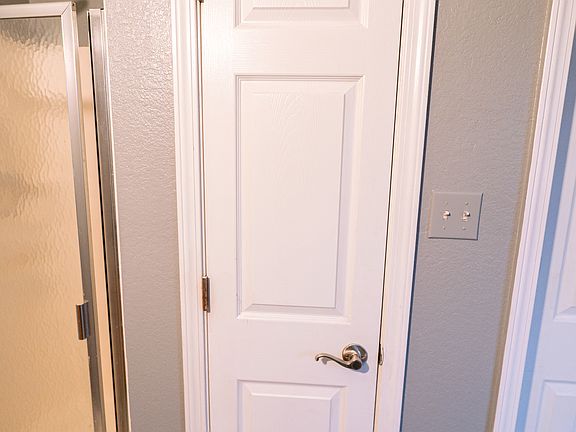 Master Bedroom Bathroom Storage