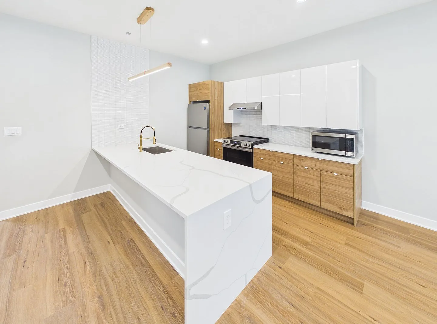 2839 W 24th Blvd Unit 1R | Brand-New Construction — Photo 1