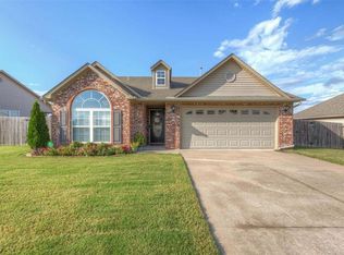 15004 S Glenn St, Glenpool, OK 74033