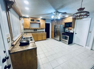 85 Ardmore St, Springfield, MA 01104