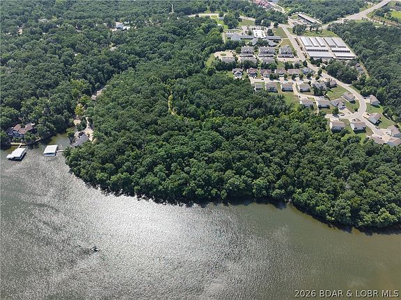 5th image of Parkwood Cir