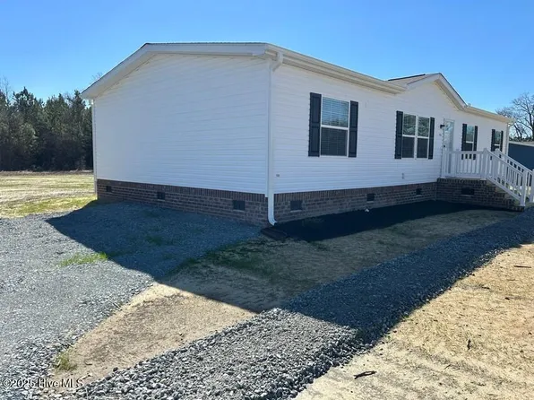 3236 N Mccullen North Road, Faison, NC 28341