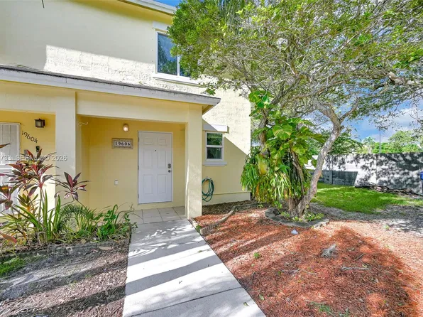 19606 SW 103rd Ct #4, Cutler Bay, FL 33157