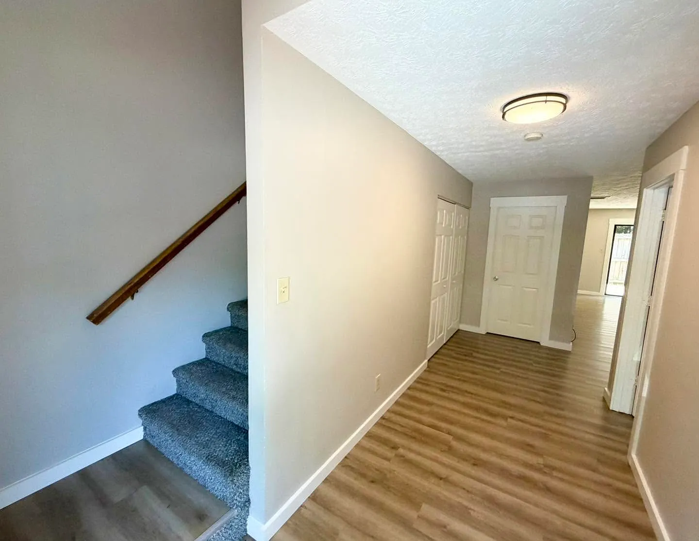 3 bed, 1596 sqft, $1,800 — Photo 2