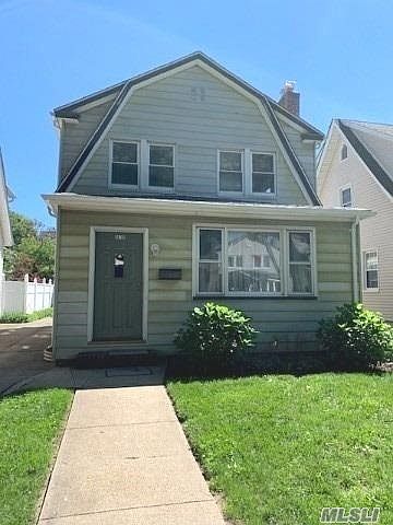 1st image of 94-09 216th St