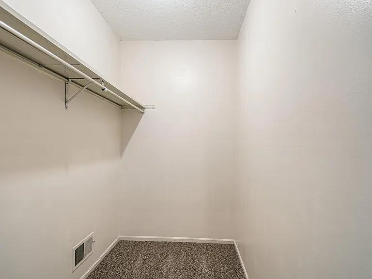 8011 E 130th Ct — Photo 16
