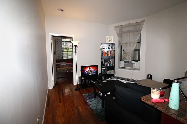 Rented by Compass | media 23