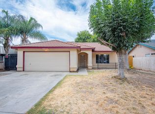 1791 N Matthew Ave, Farmersville, CA 93223