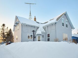 811 N Main St, Crookston, MN 56716