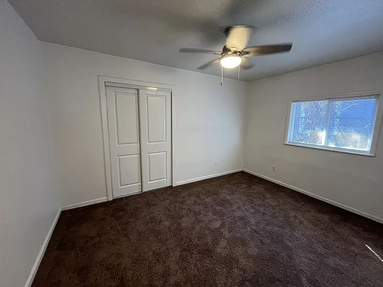 1044 Los Robles Blvd #B — Photo 10