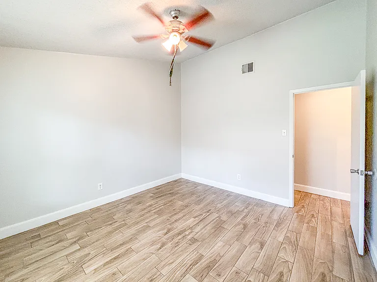 8634 Westgrove Dr — Photo 14