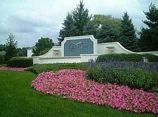 1733 Waterford Dr, Edison, NJ