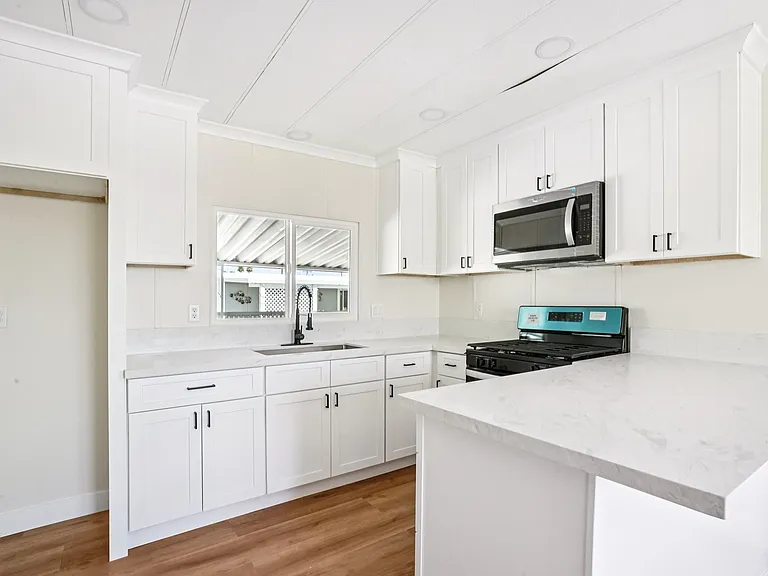32700 Saint Andrews Dr — Photo 9