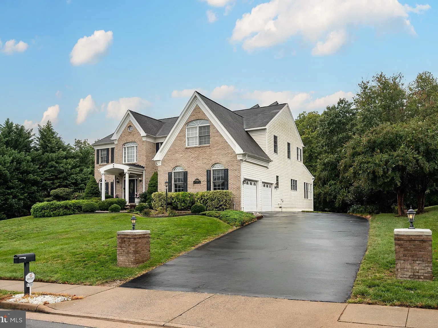 5 bed, 3.5 bath, 6302 sqft, $4,500 — Photo 4