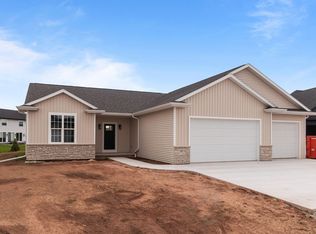 2875 Turquoise Ln, Appleton, WI 54913
