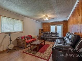 1205 Old Conover Startown Rd, Newton, NC 28658