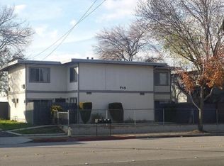 745 S Lark Ellen Ave, Azusa, CA 91702