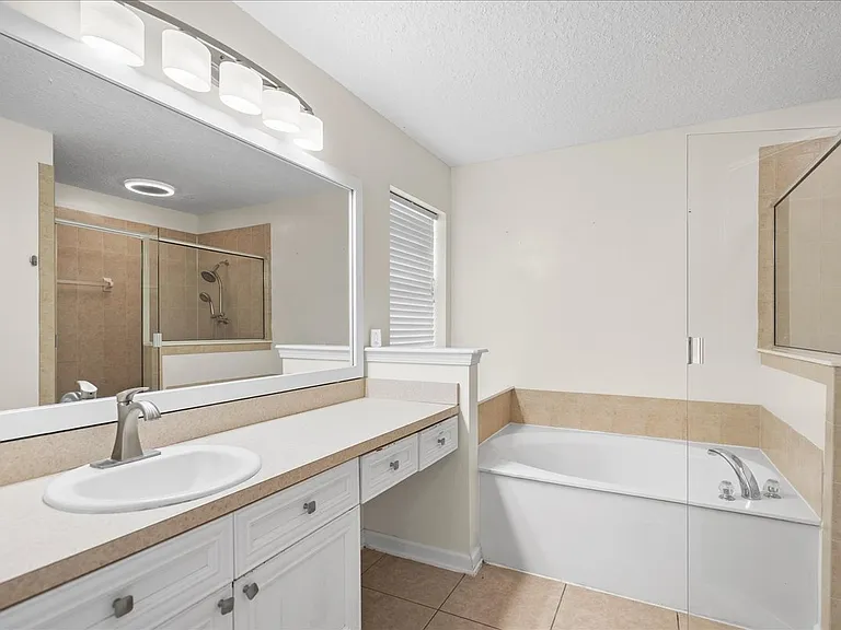 3664 Shrewsbury Dr — Photo 27