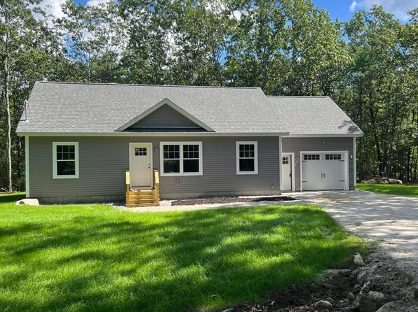 124 Burnham Drive, Naples, ME 04055