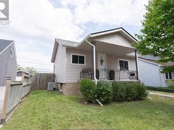 5th image of 1206 McKay Ave