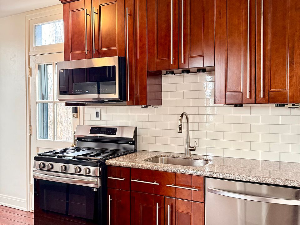 1st image of 601 City Park Ave APT 3
