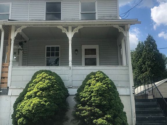 2nd image of 18 Andrewsville St