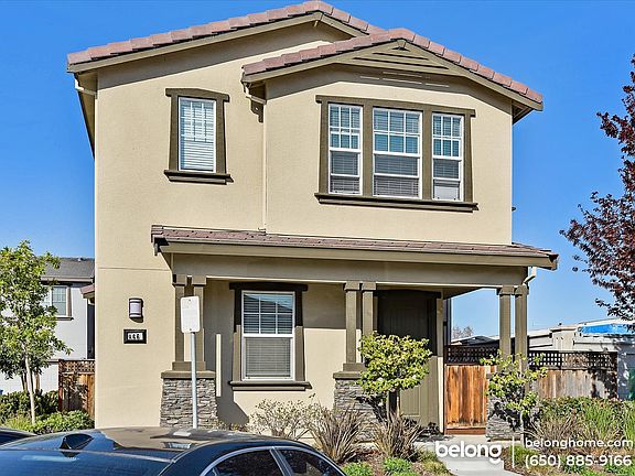2nd image of 866 Maple Pl