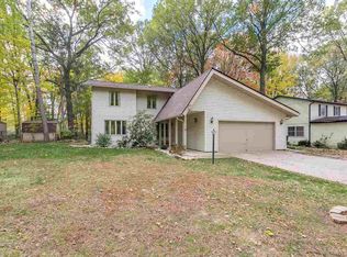 4401 Bluebird Dr, Midland, MI