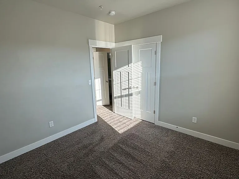 14506 S Ronan Ln #302 — Photo 16