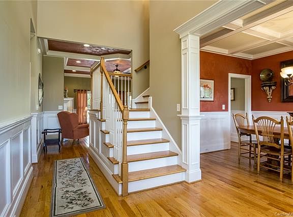 4th image of 757 Belfast Ct